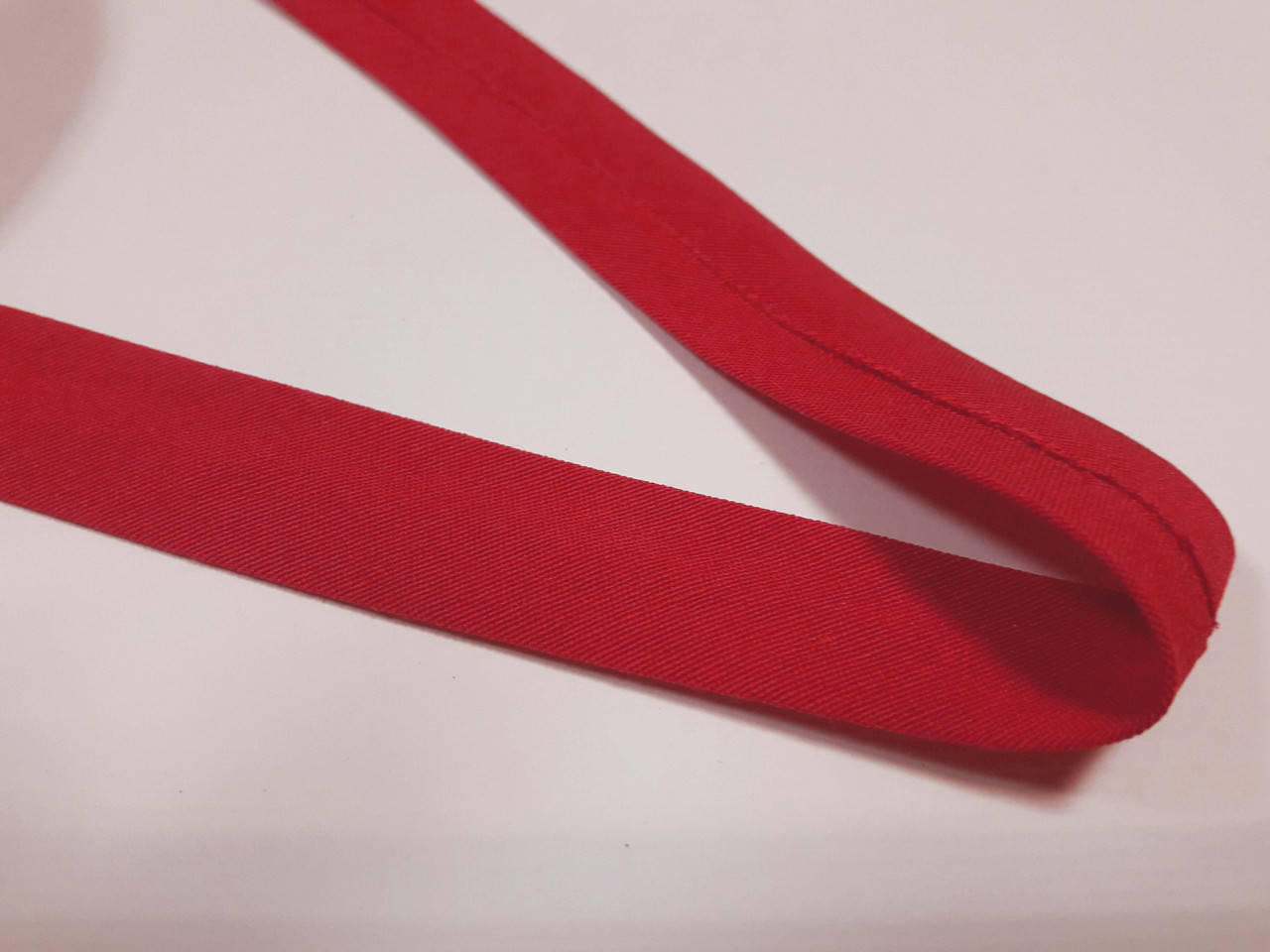 

Бейка лямівка бавовняна 2 см. . Косая бейка хлопок,Червона. Ціна за 1 метр, Красный