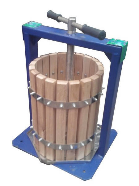 

Ручной пресс - соковыжималка Вилен на 20 литров , дубовый корпус