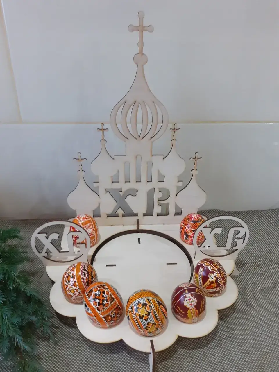 

Подставка пасхальная для яиц "Церквушка" на 7 яиц и кулич 27.5х23х35 см