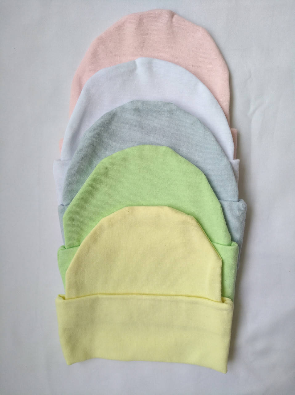 

Дитяча шапочка півник для новонароджених інтерлок 62