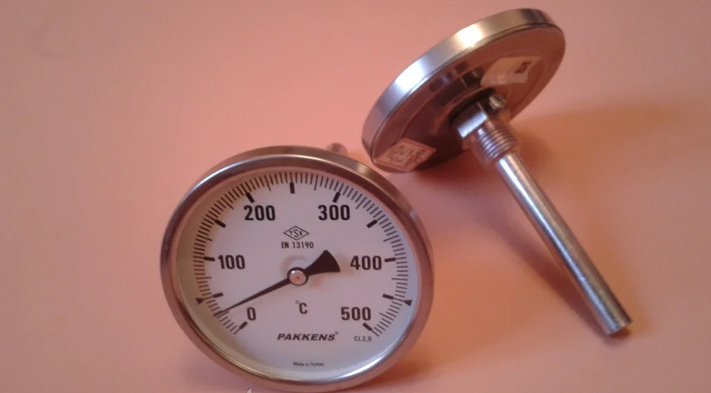 

Термометр биметаллический PAKKENS Ø100мм от 0 до 500 градусов, трубка-капилляр 10 см с резьбой 1/2" Турция