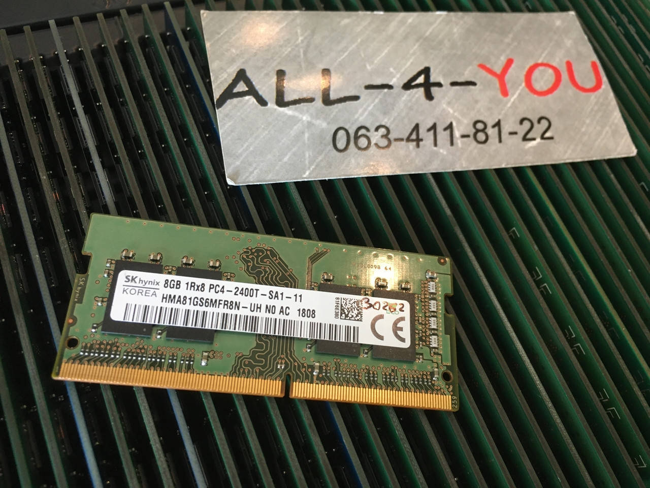 

Оперативна пам`ять HYNIX DDR4 8GB SO-DIMM 1.2V 1Rx8 PC4 - 2400T 19200S CL17 (17-17-17) Intel/AMD