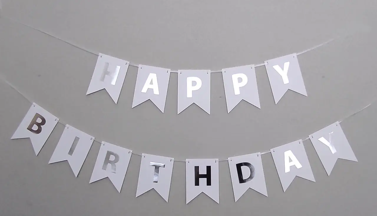 

Гирлянда бумажная Happy birthday, белая с серебром