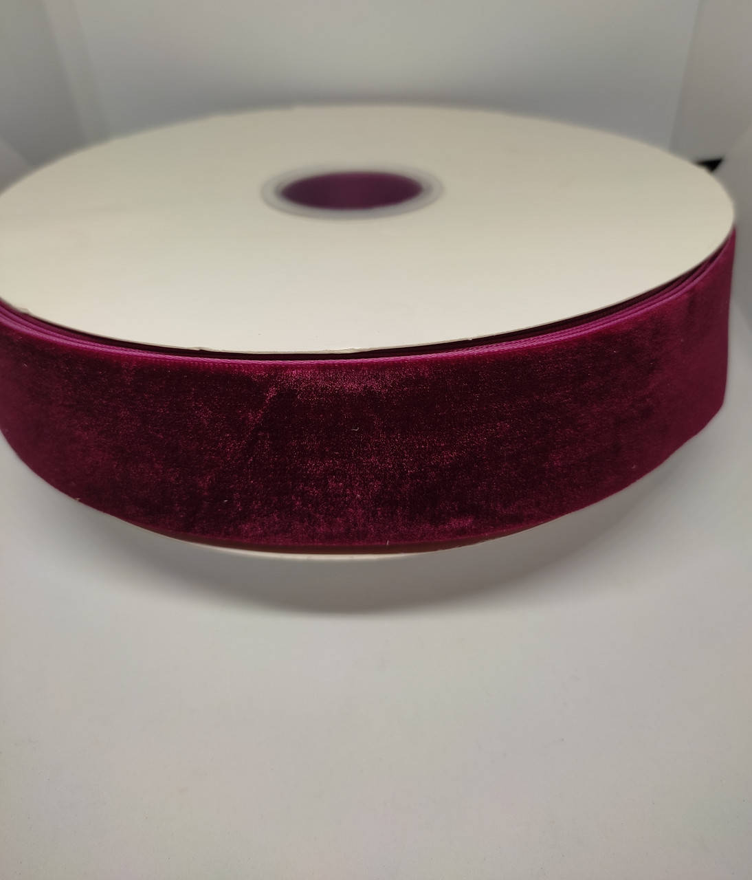 

Лента бархатная 4см/18м №ОП/37/8060