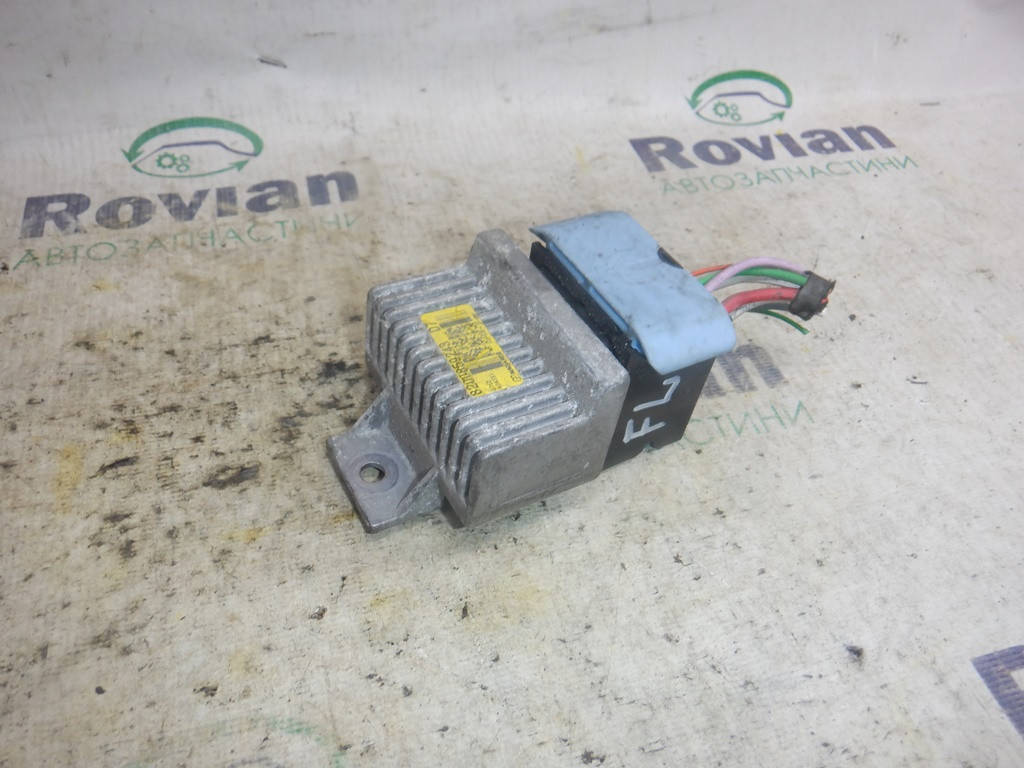

Б/У Реле свечей накала Renault FLUENCE 2009-2012 (Рено Флюенс), 8200859243 (БУ-222757)