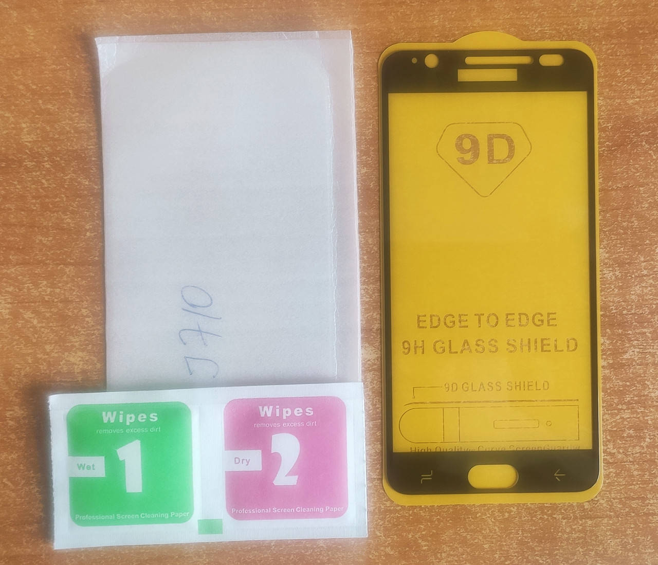 

Защитное стекло 9D (full Glue) для Samsung Galaxy J7 (2016) SM-J710