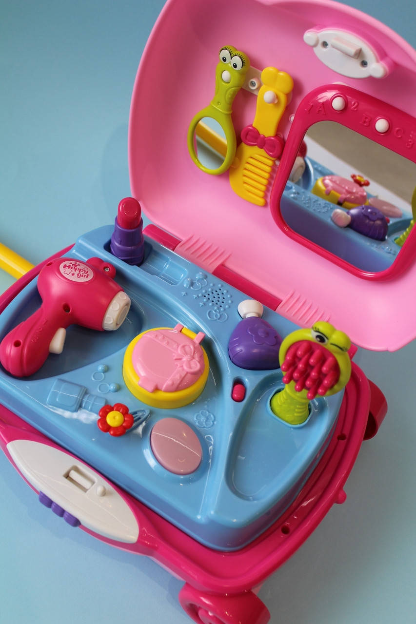 

Набор парикмахера трюмо Huile Toys 3109 в чемодане