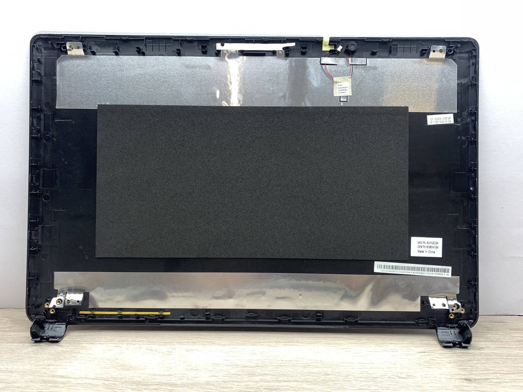 

Acer Aspire E1-522, E1-522G, MS2372, TE69, MS2384, NE522, ENTE69KB Корпус A (крышка матрицы) Черный нов