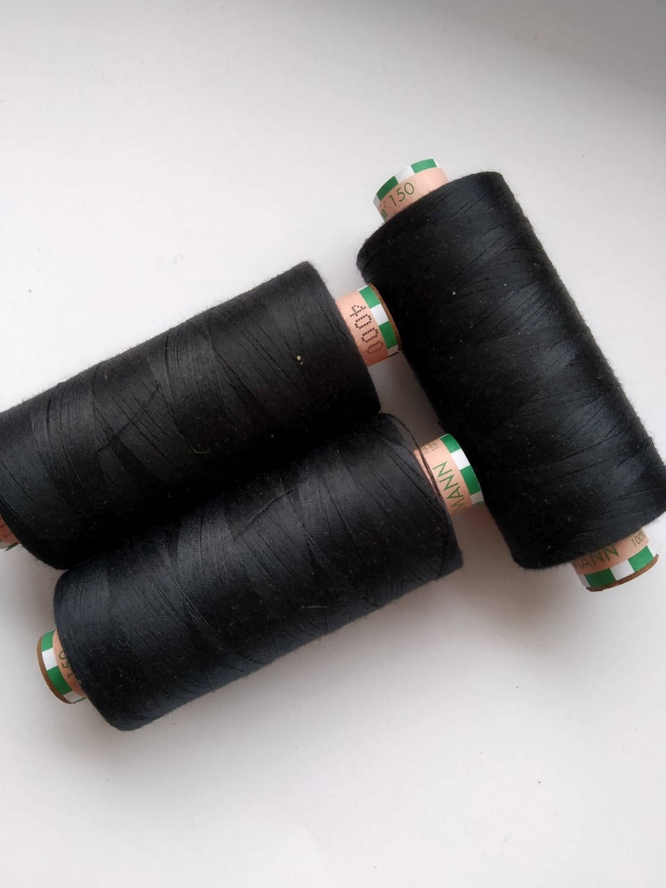 

Нитки Amann Saba 150/4000 /1000м чорний, Черный