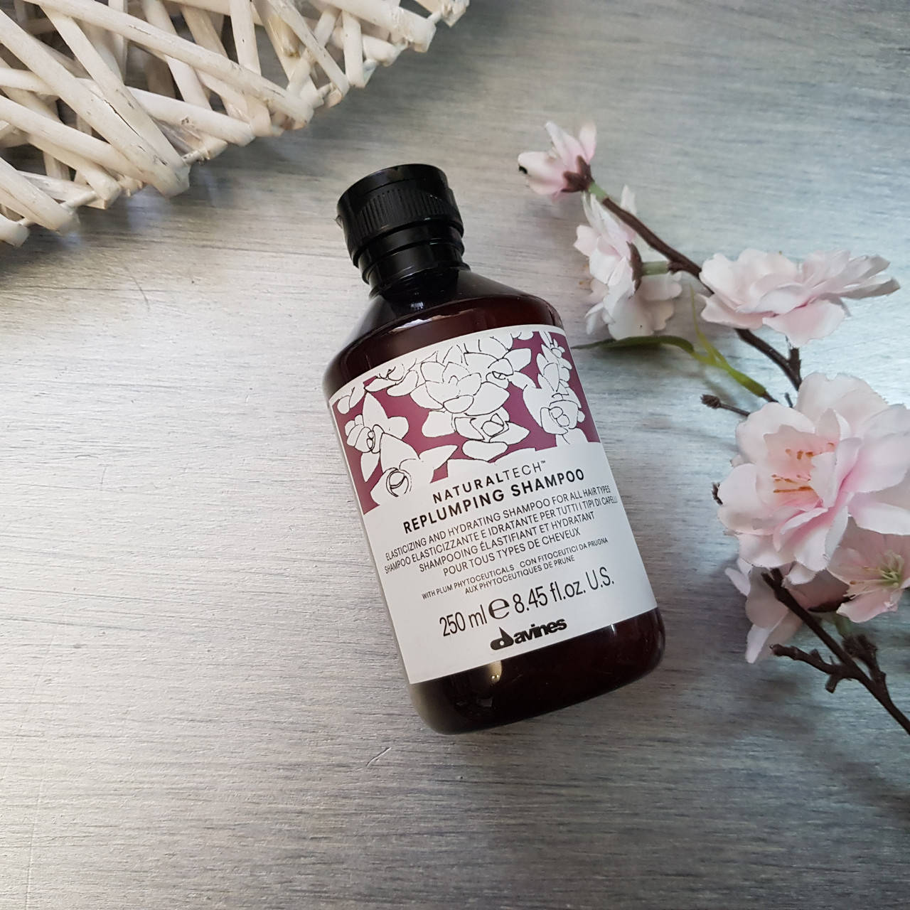 

Уплотняющий шампунь Davines Natural Tech Replumping Shampoo 250 ml