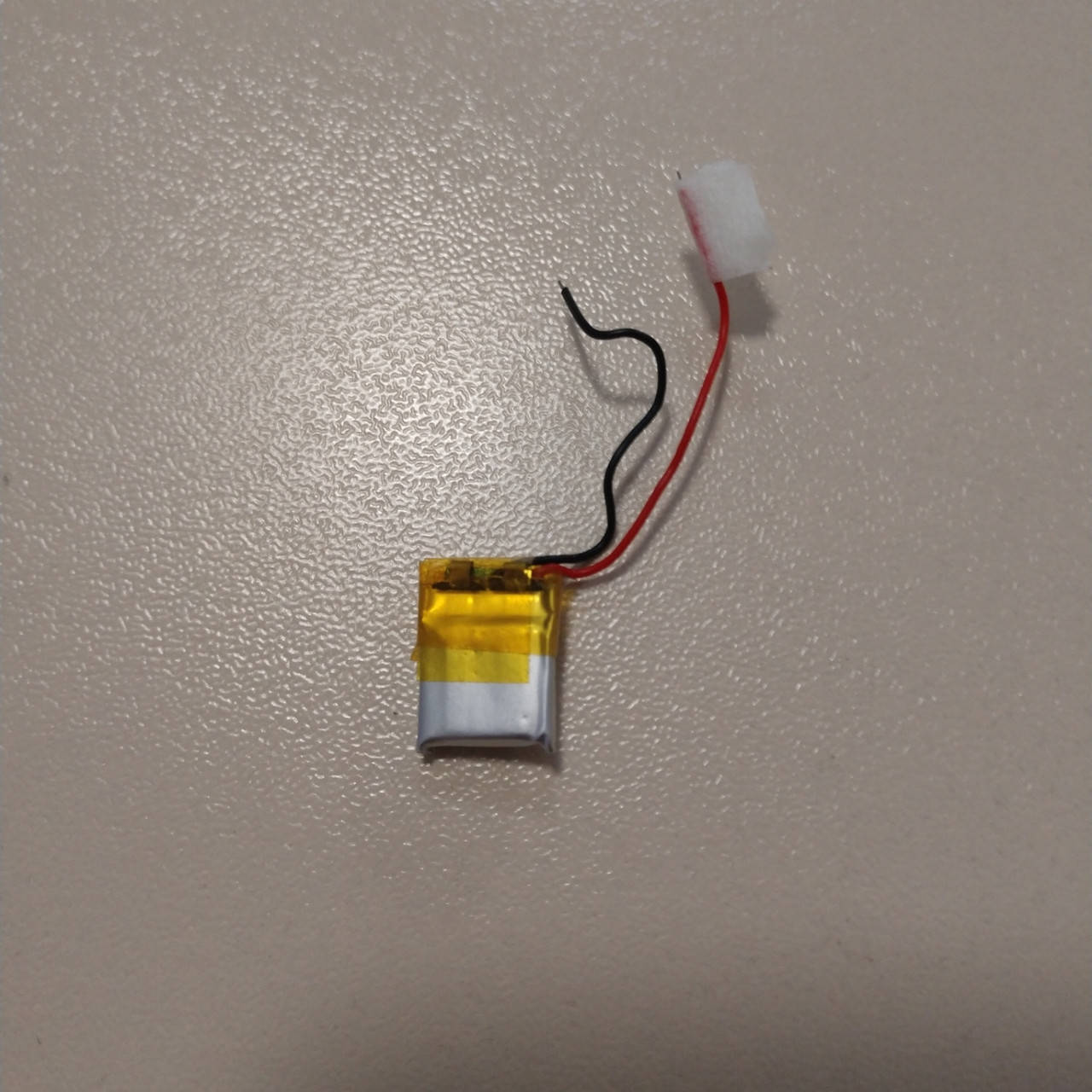 

Аккумулятор 041012 для China (Li-ion 3.7В 80мА·ч), (14*10*3 мм) 2 контакта (провода)