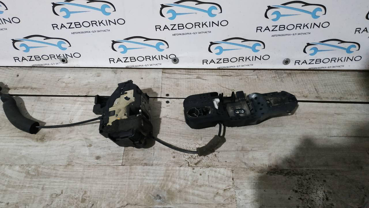 

Замок передней левой двери 6 контактов, Renault Megane III (Меган 3)