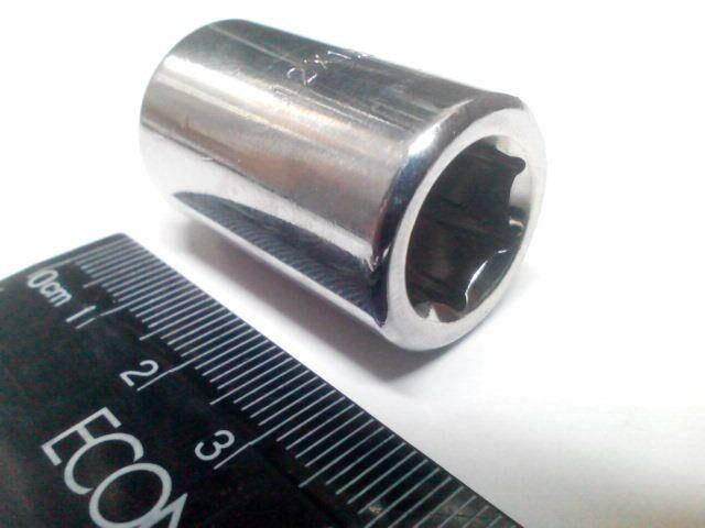 

Гайка колеса М12х32х1,50 хром/конус/откр./внутренний шестигранник