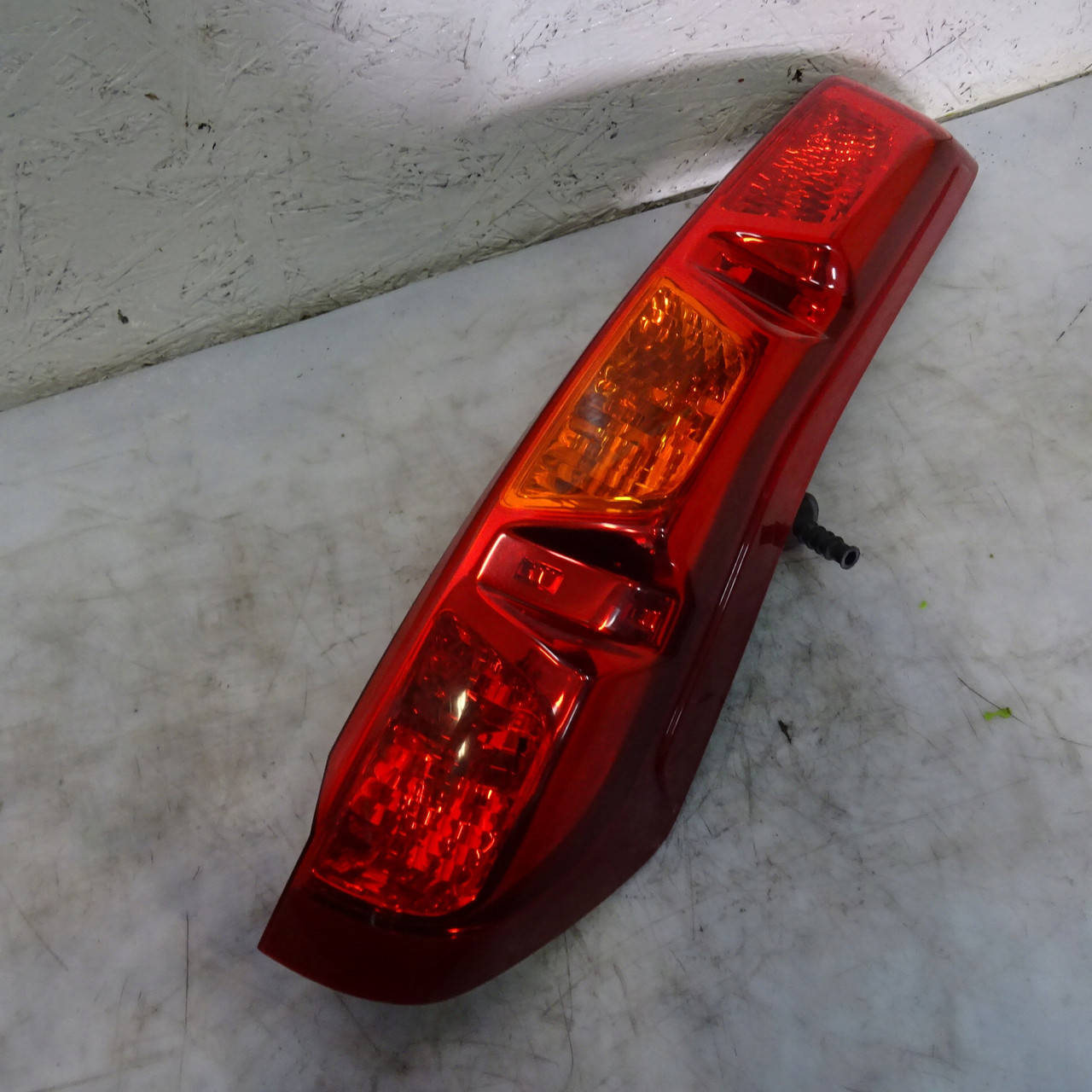 

Фонарь стоп NISSAN X-TRAIL T31 Права 220-63929 под заказ 2-4 дн