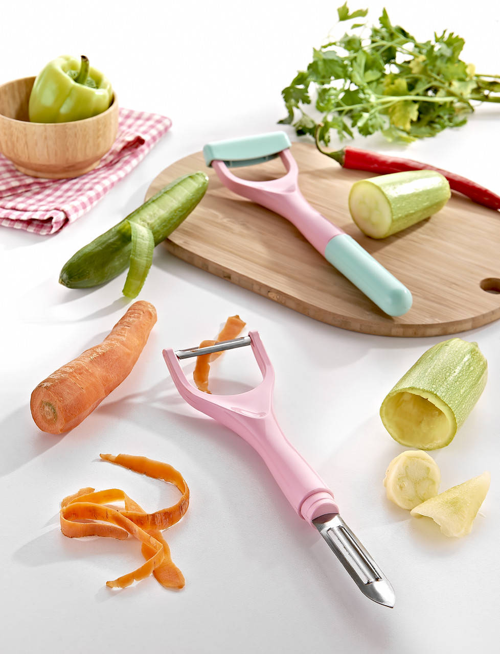 

Овощечистка практичная URVE PLASTIK ТУРЦИЯ UR-3134, Разные цвета