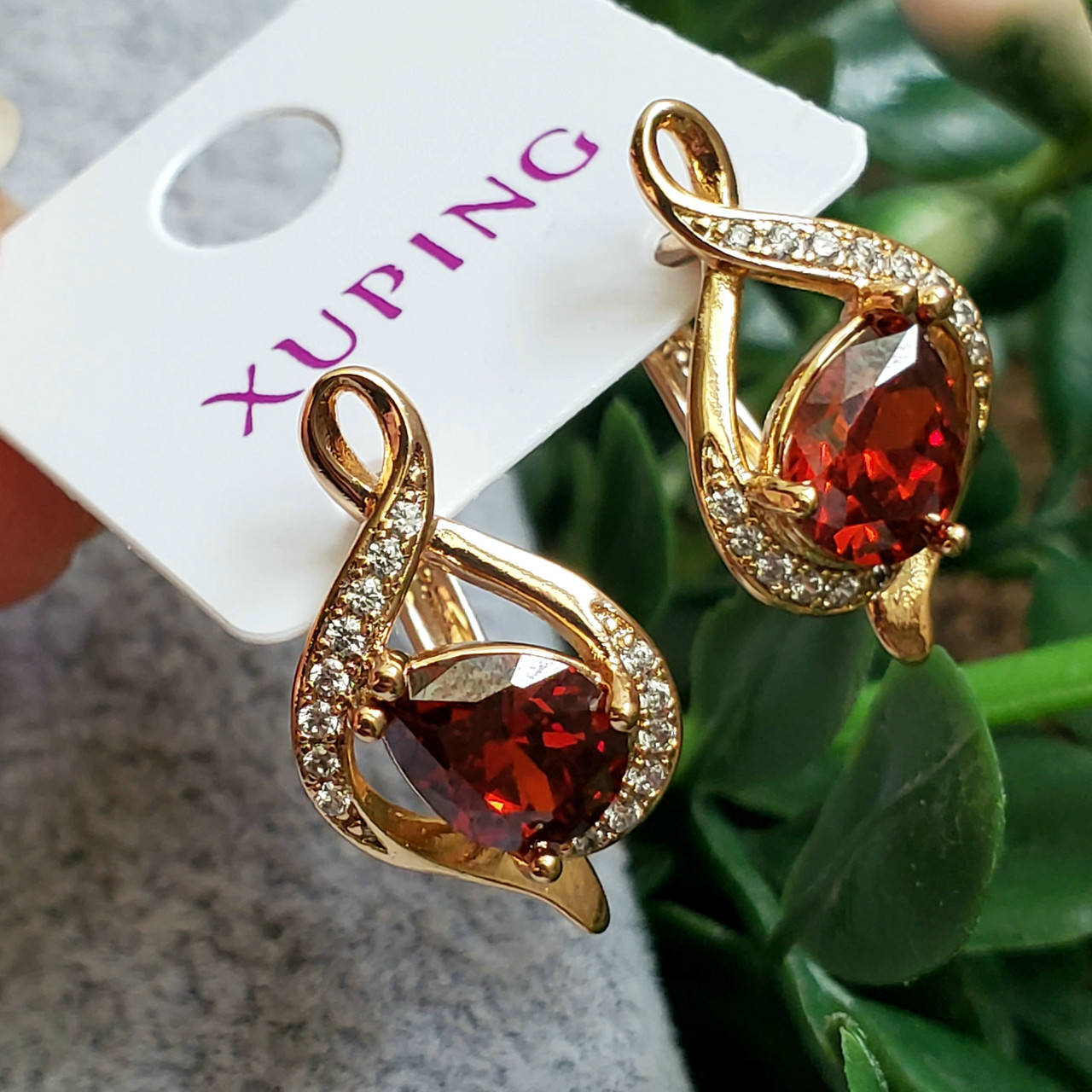 

Серьги Xuping длина 2см медицинское золото позолота 18К с1224