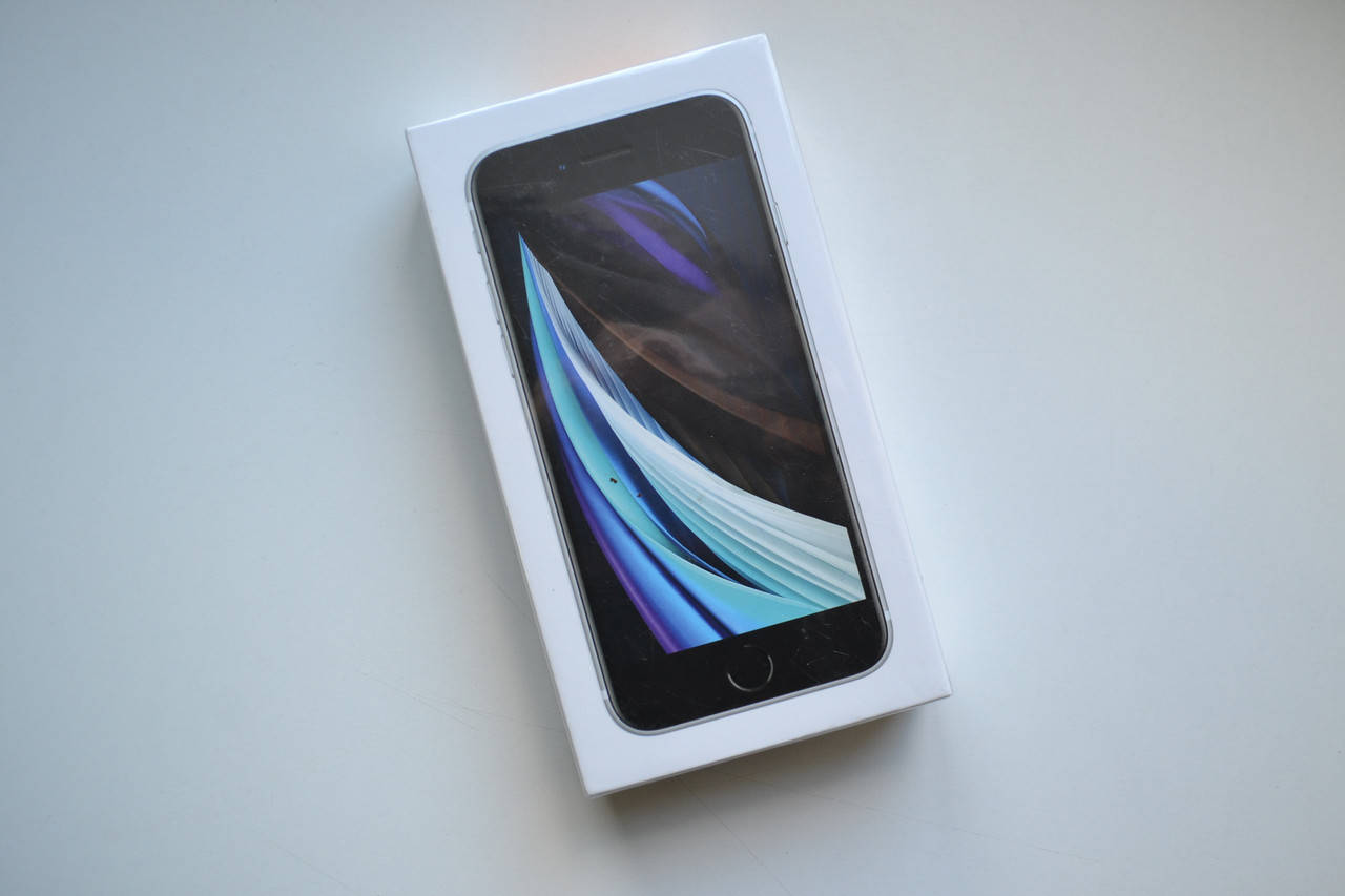 

Новий Apple Iphone SE 64Gb (2020) White Unlocked Оригінал!, Черный