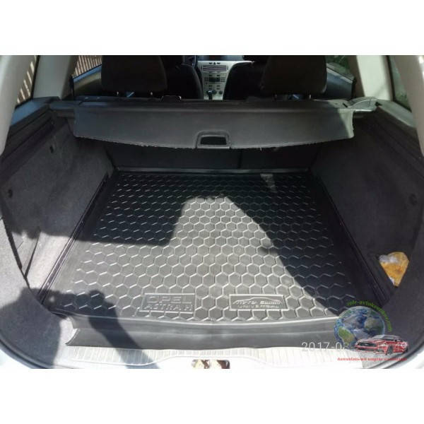 

Резиновый коврик в багажник Opel Astra H 2007-2014 универсал, Черный