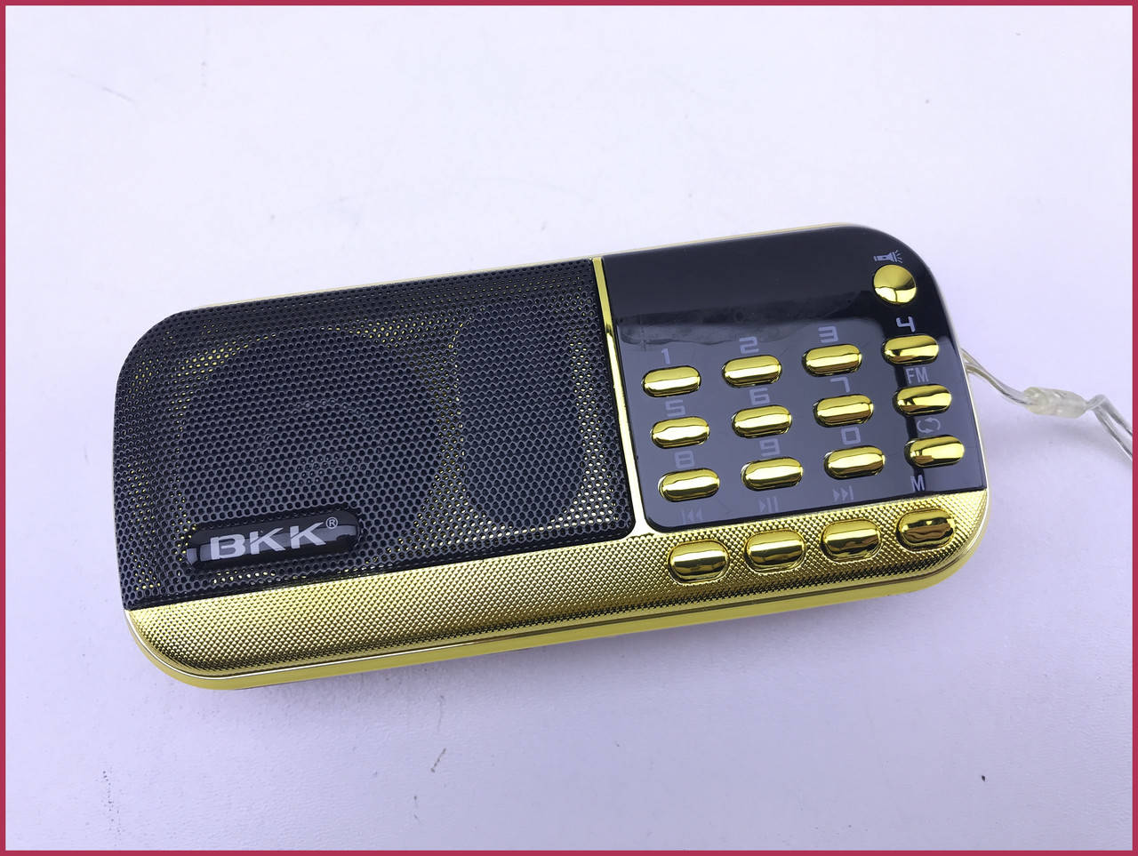 

Колонка переносная BBK USB/MP3 с фонариком B836S