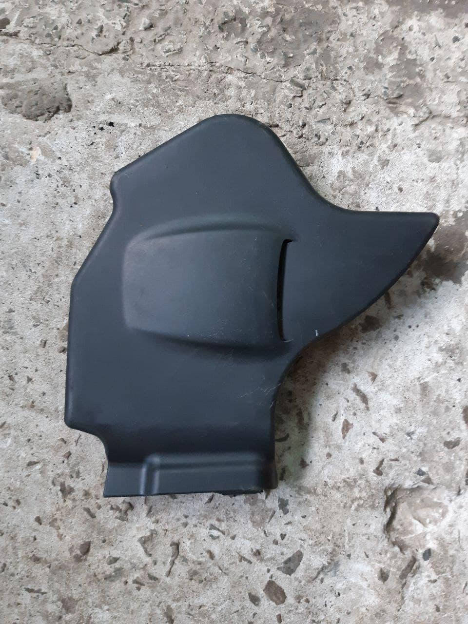

Накладка воздушного фильтра Audi A6 C5 4B0133849A