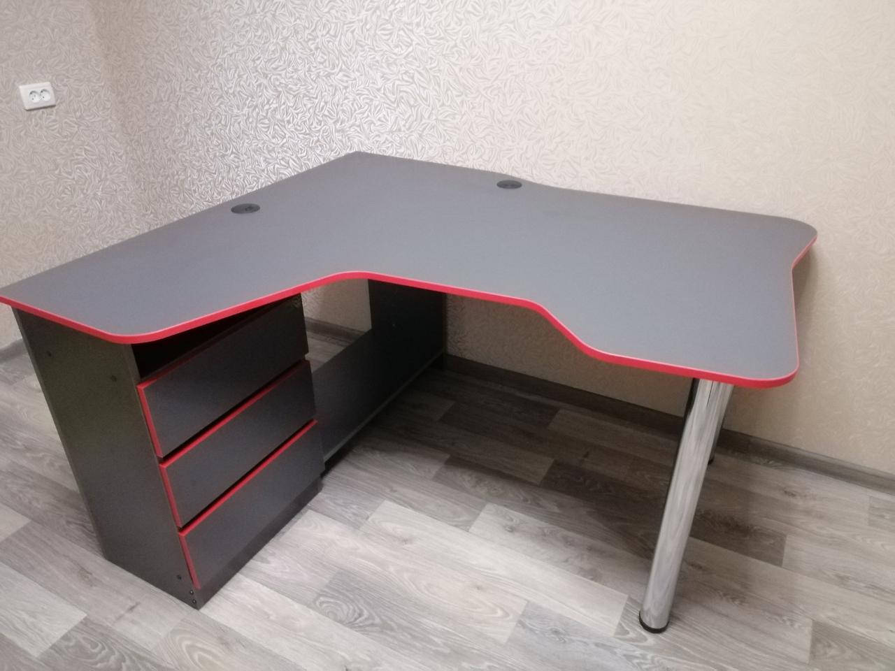 

Стол компьютерный геймерский Буст