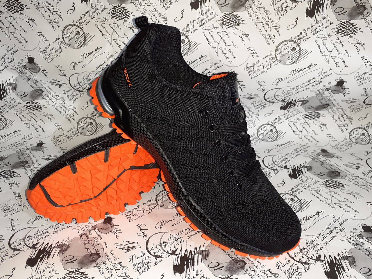 

Мужские кроссовки в стиле Adidas MARATHON черные