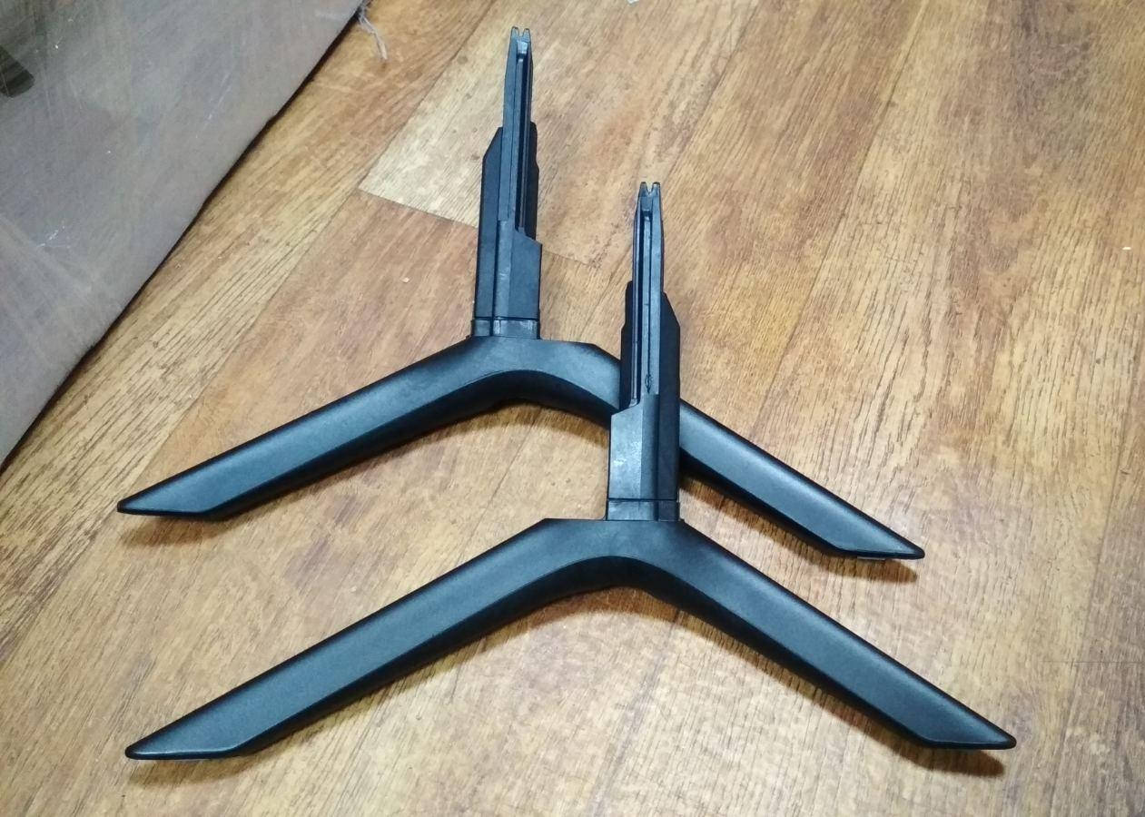 

Ножки (подставка) BN63-18577X008 / BN63-18573X002 к телевизору Samsung UE65TU8000U