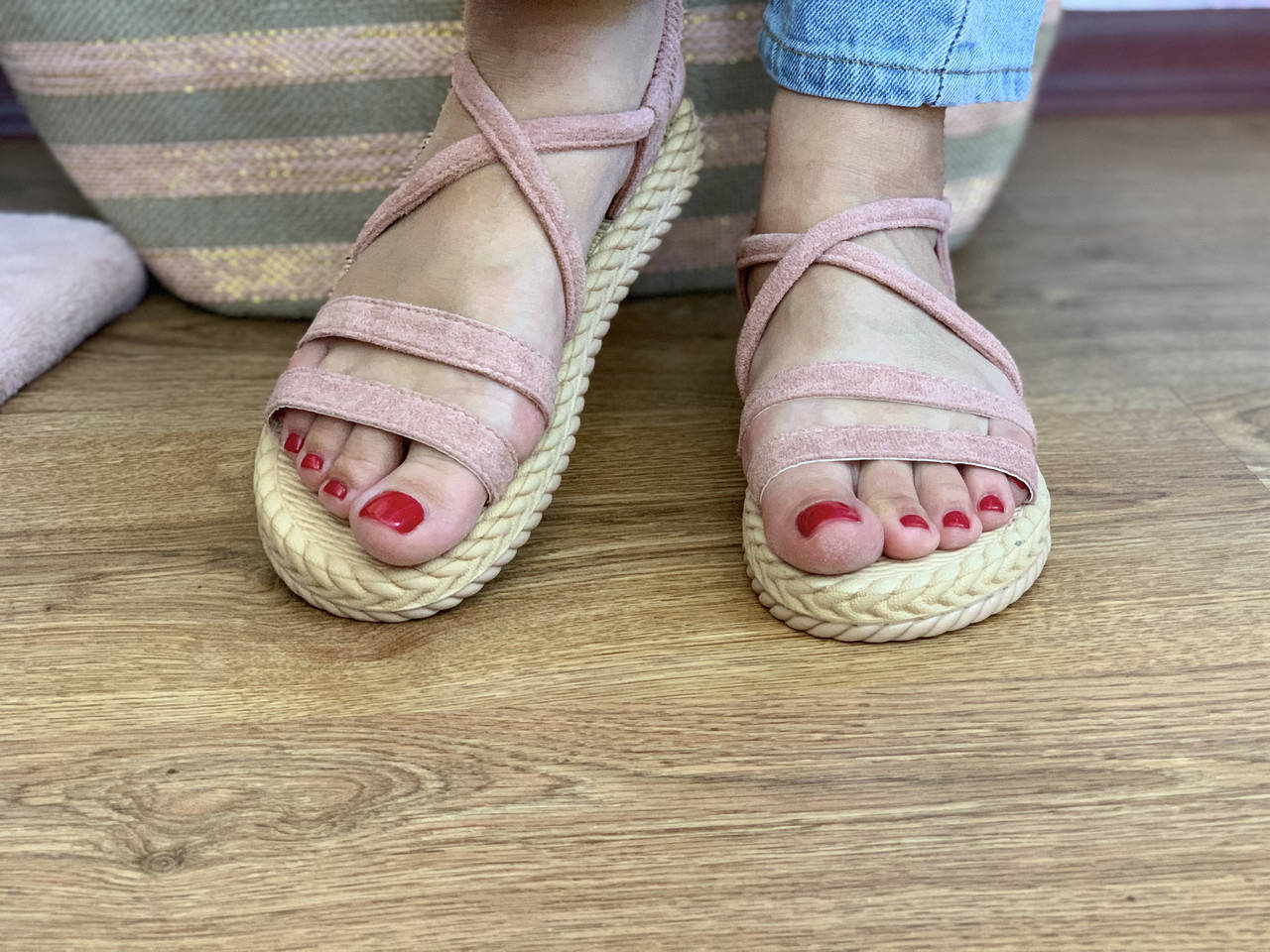 

Женские летние пляжные сандалии, легкие, фабричный Китай, размеры 36-41