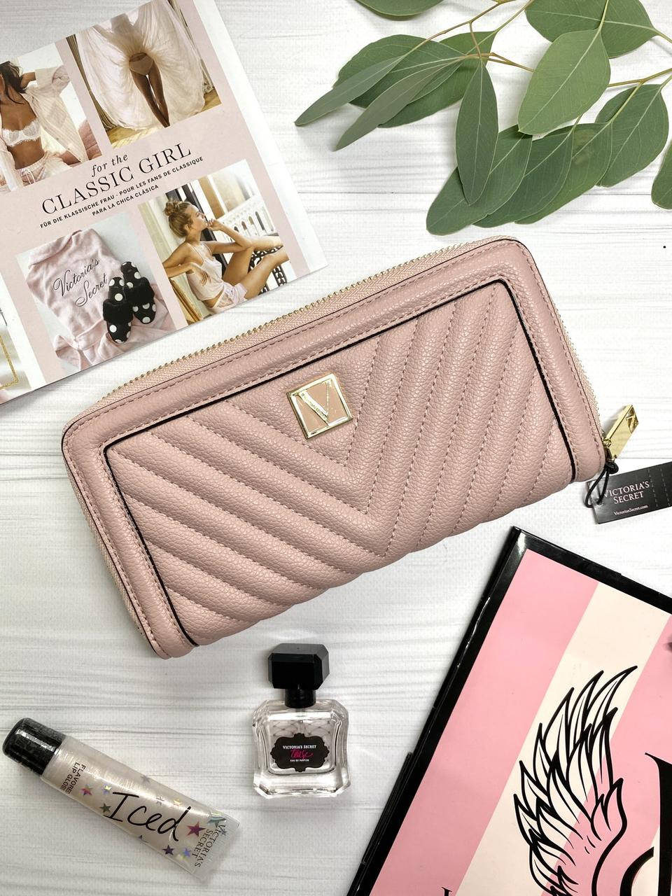 

Универсальный кошелек Victoria's Secret!