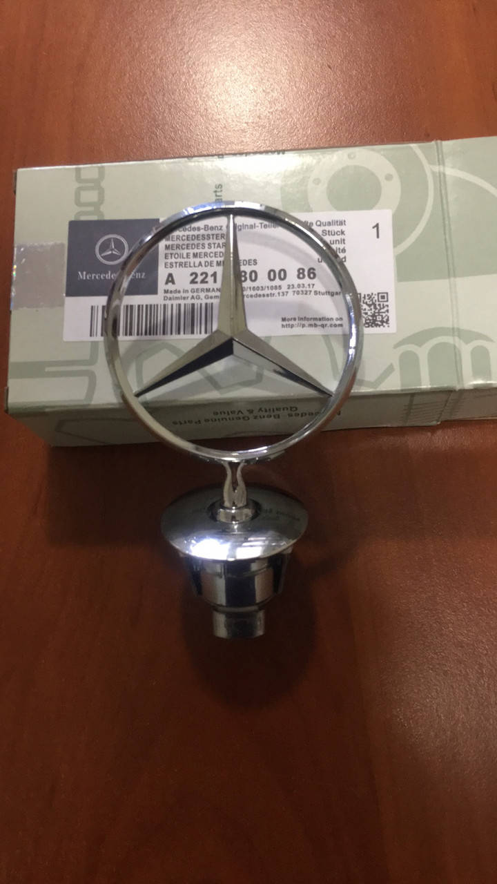 

A 2218800086 Эмблема на капот Мercedes-Benz W204 /W205 /W211/W212/W221 /W222