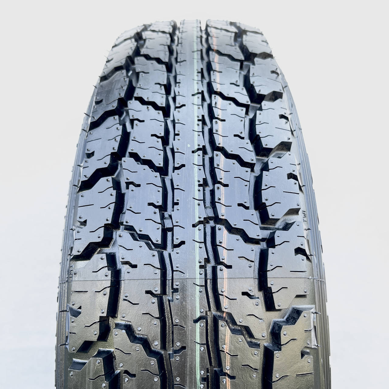 

Всесезонные шины 185/75 R16C 104/102N Rosava БЦ-24 (2022, Ukraine)