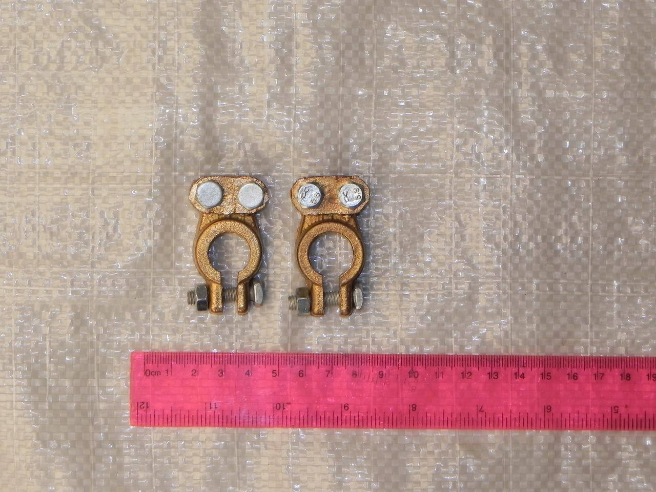 

Клемма аккомуляторная Камаз,Маз,Зил (латунь) 2шт.