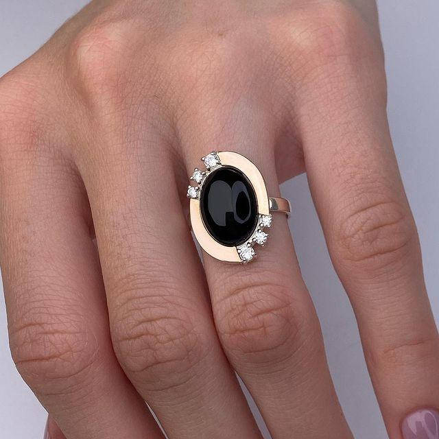 

Кольцо с золотыми накладками серебряное 18,5