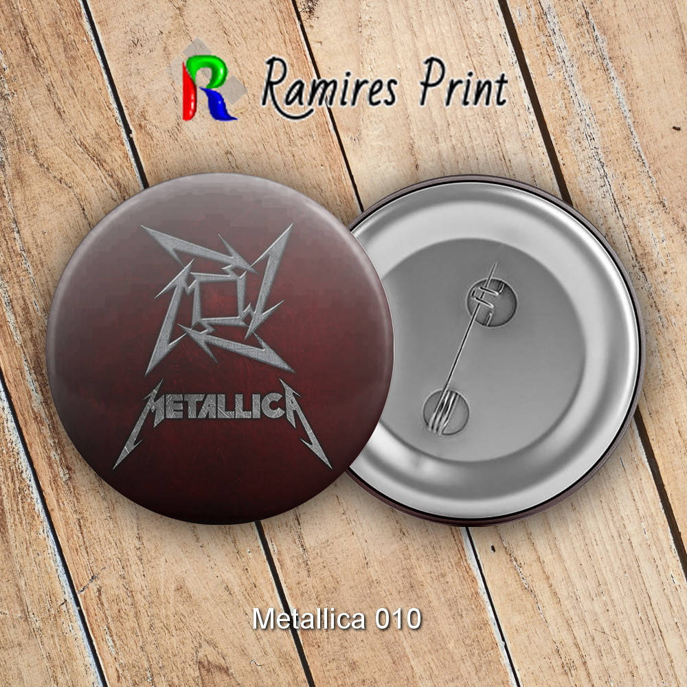 

Значок Metallica 010