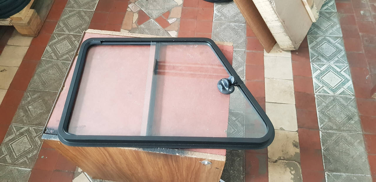 

Форточка УАЗ-452 Буханка