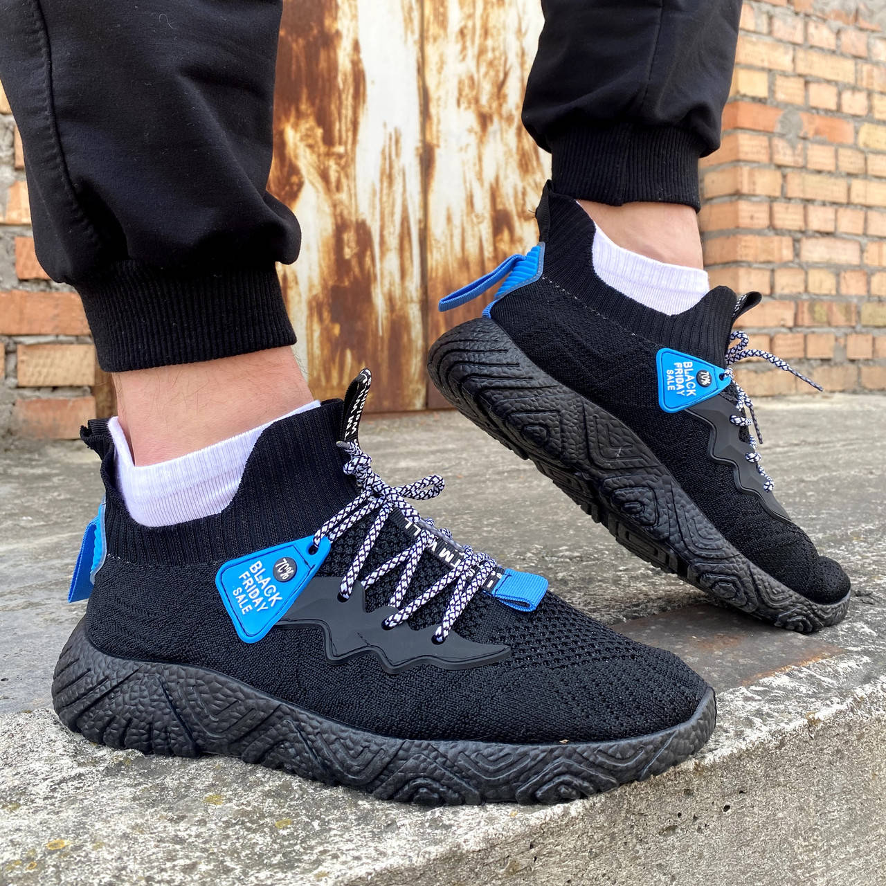 

Мужские кроссовки из текстиля для бега спортзала стильные легкие удобные черные 41