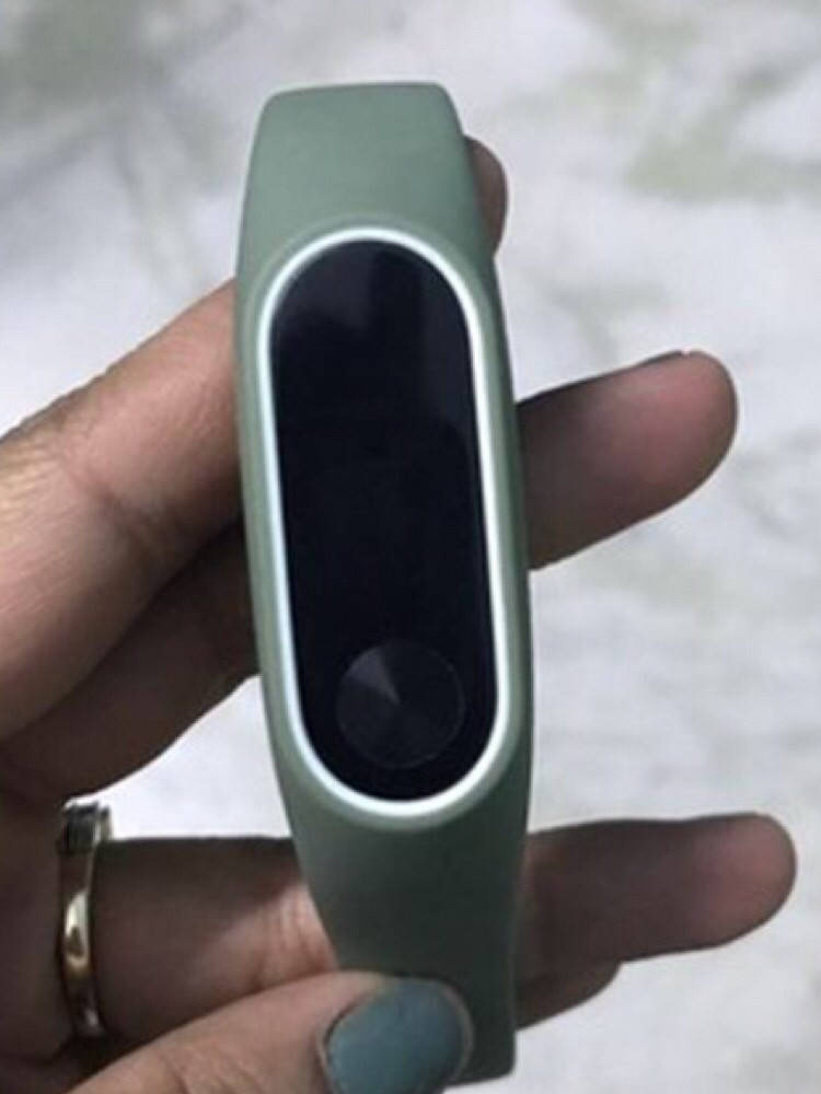 

Ремешок для Xiaomi mi band 2 хаки с белым ободком