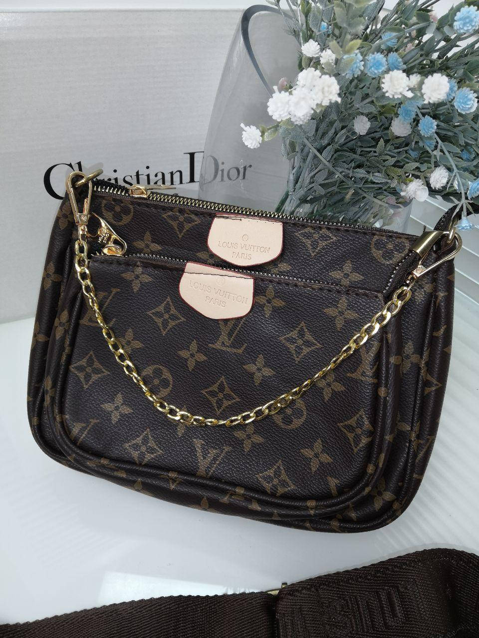 

Женская сумка с зеленым ремешком (есть дефект), Черный