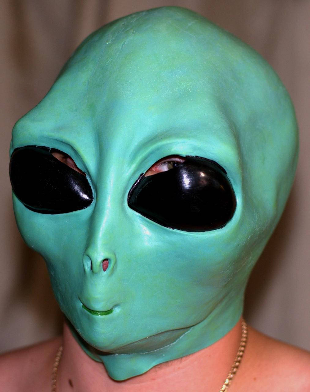 

Латексная маска НЛО ABC