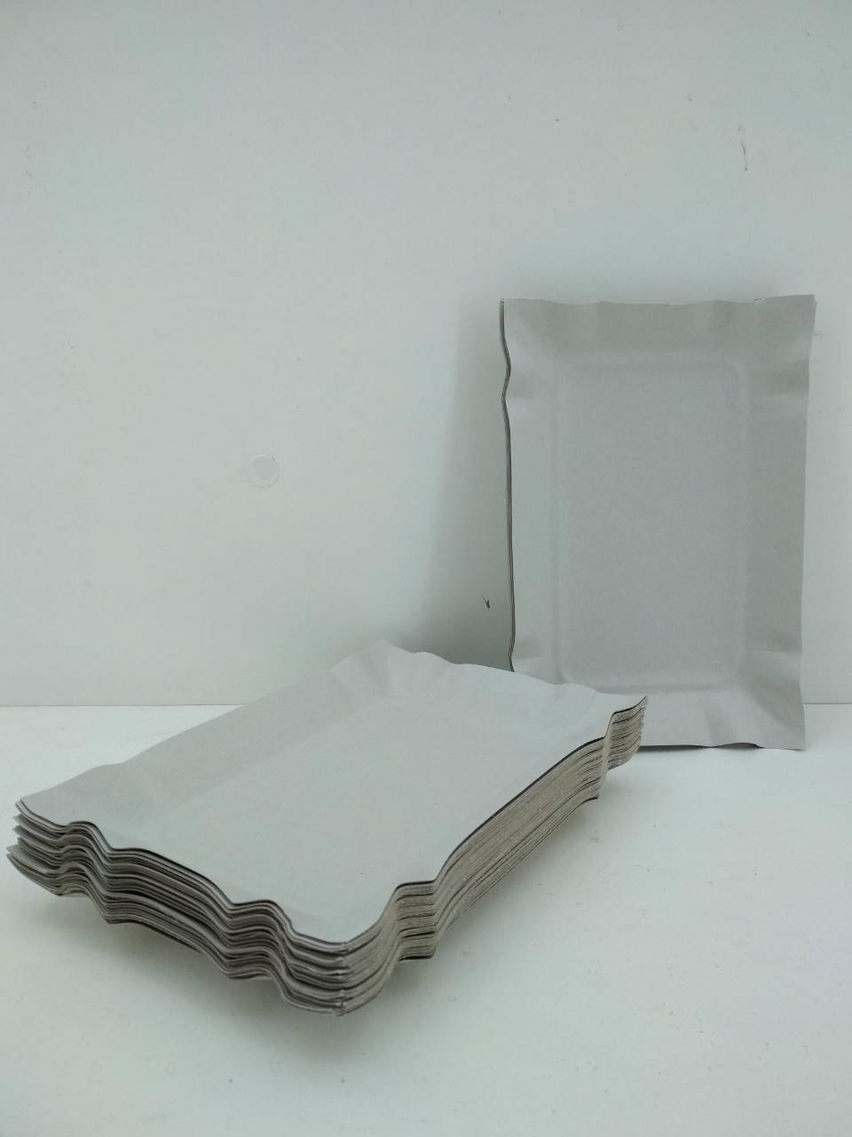 

Тарелки бумажные прямоугольные (120х200х0,3), 100 шт/пач, Белый