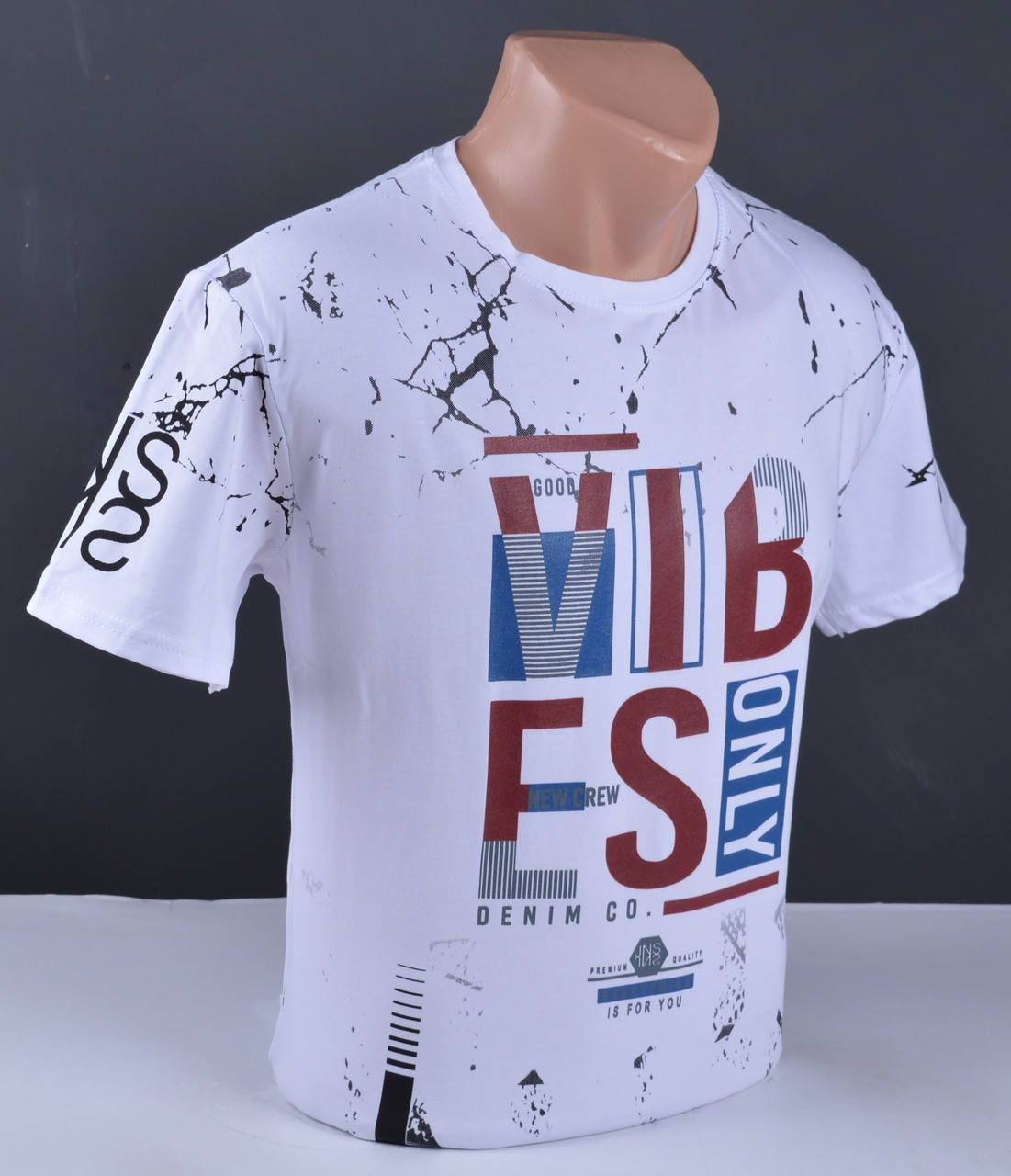 

Мужская футболка Mastiff белая Турция 4046