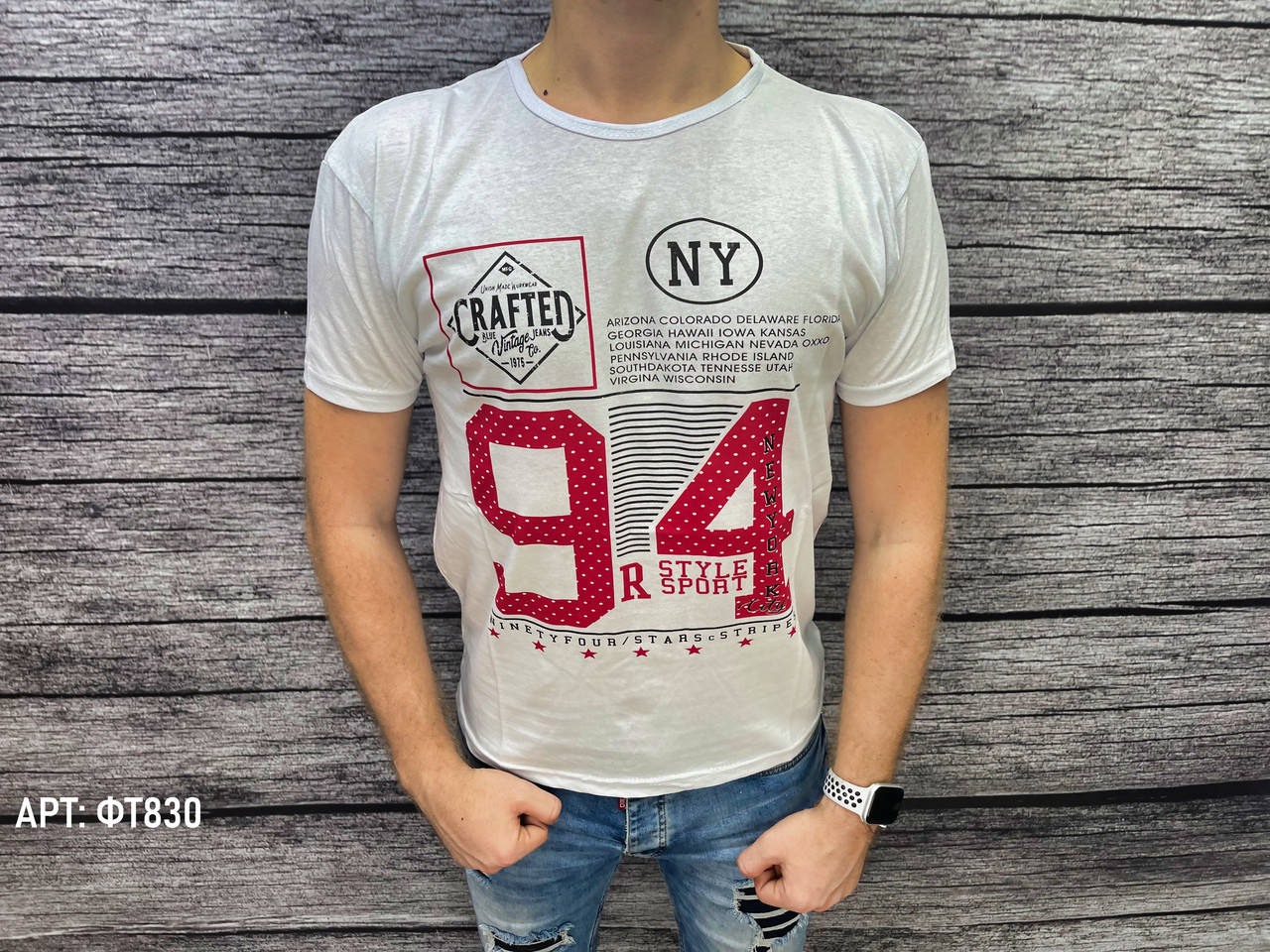 

Мужская футболка. Размеры: M, XL (маломерят на размер)