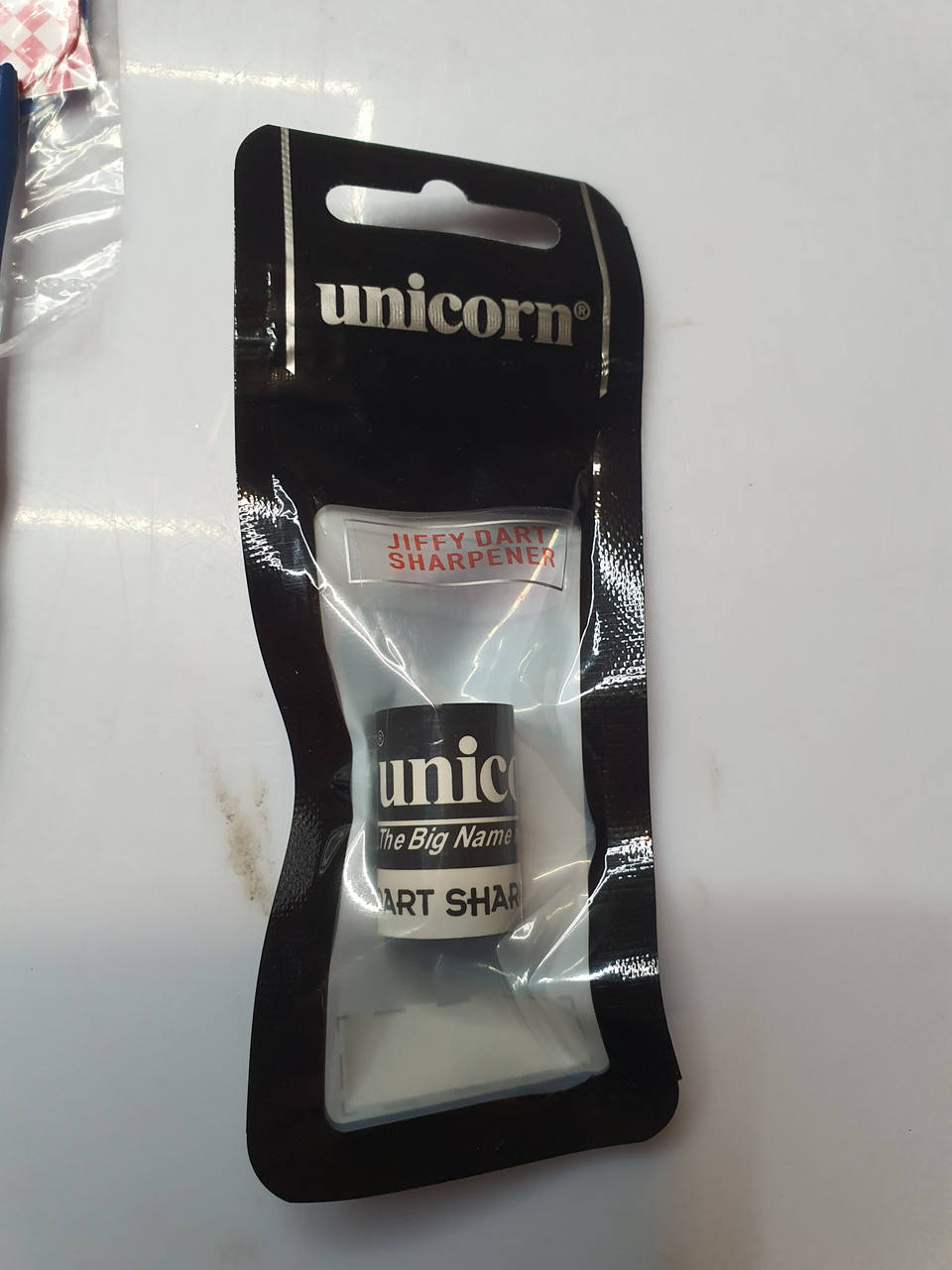 

Фирменная точилка для металических игл дротиков Unicorn