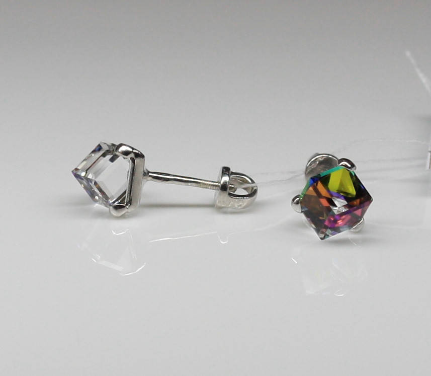 

Серьги - пусеты серебряные "Swarovski Куб Д6" Vitrail Medium - Бензин родированные