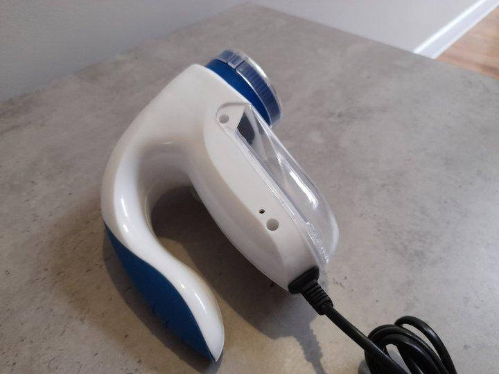 

Машинка для удаления катышков General Electric Lint Remover YX-5880 удаляет катышки и зацепки