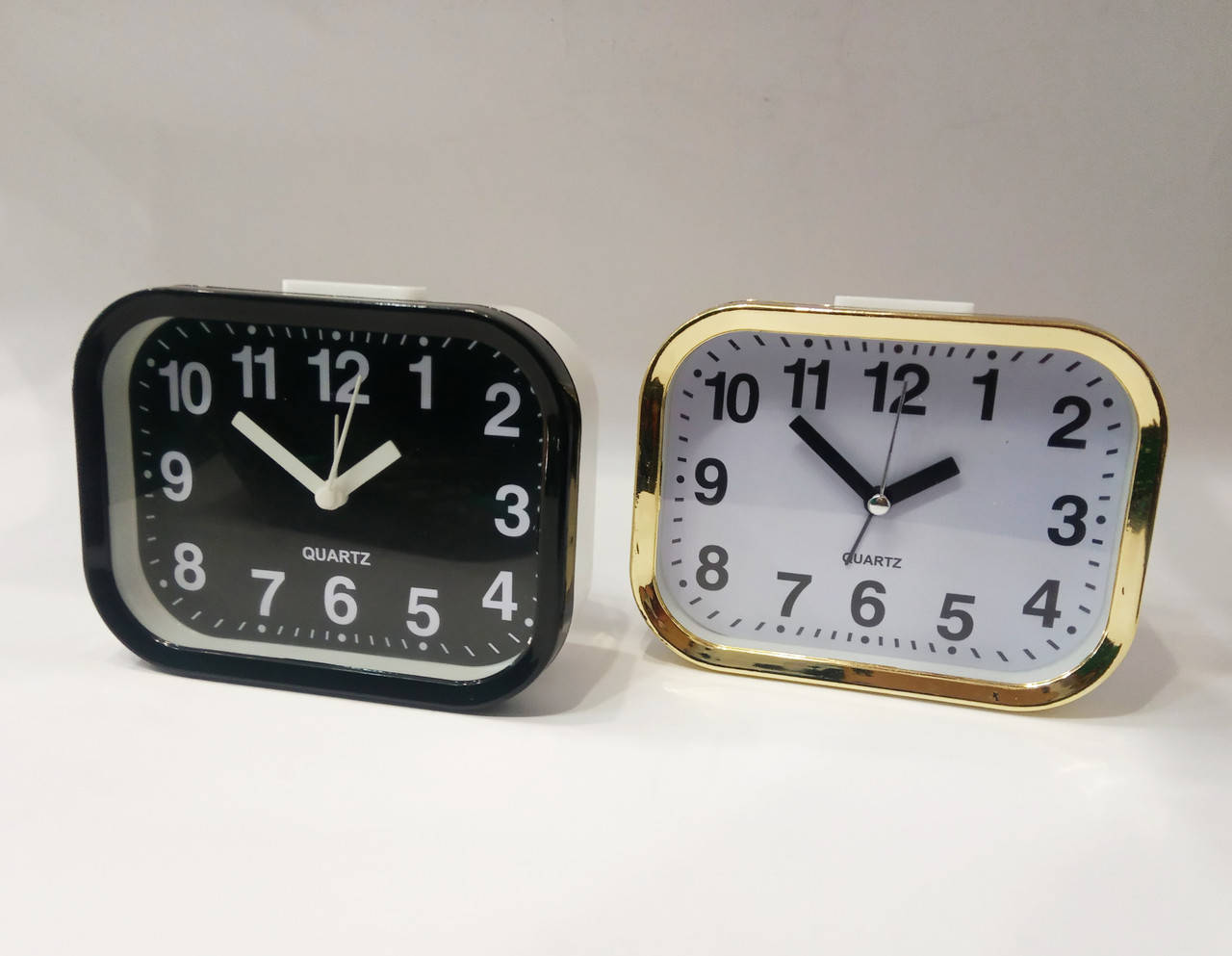 

Часы настольные будильник А562