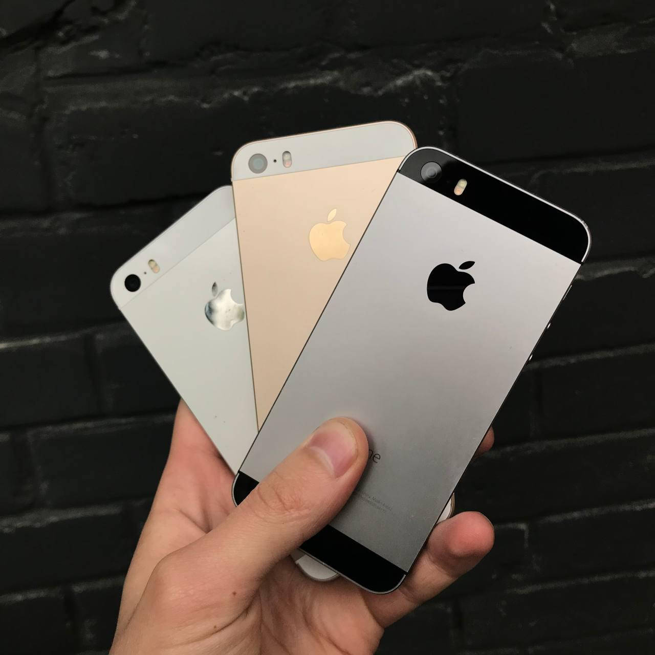 

Apple iPhone 5s 16GB Neverlock серый космос, Темно-серый
