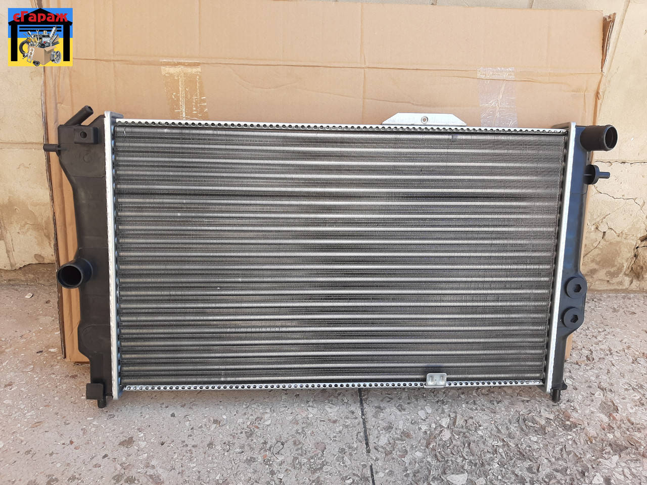 

Радиатор охлаждения OPEL VECTRA A 1988-1995 (1.4; 1.6; 1.7d; 1.8; 2.0) (TEMPEST)