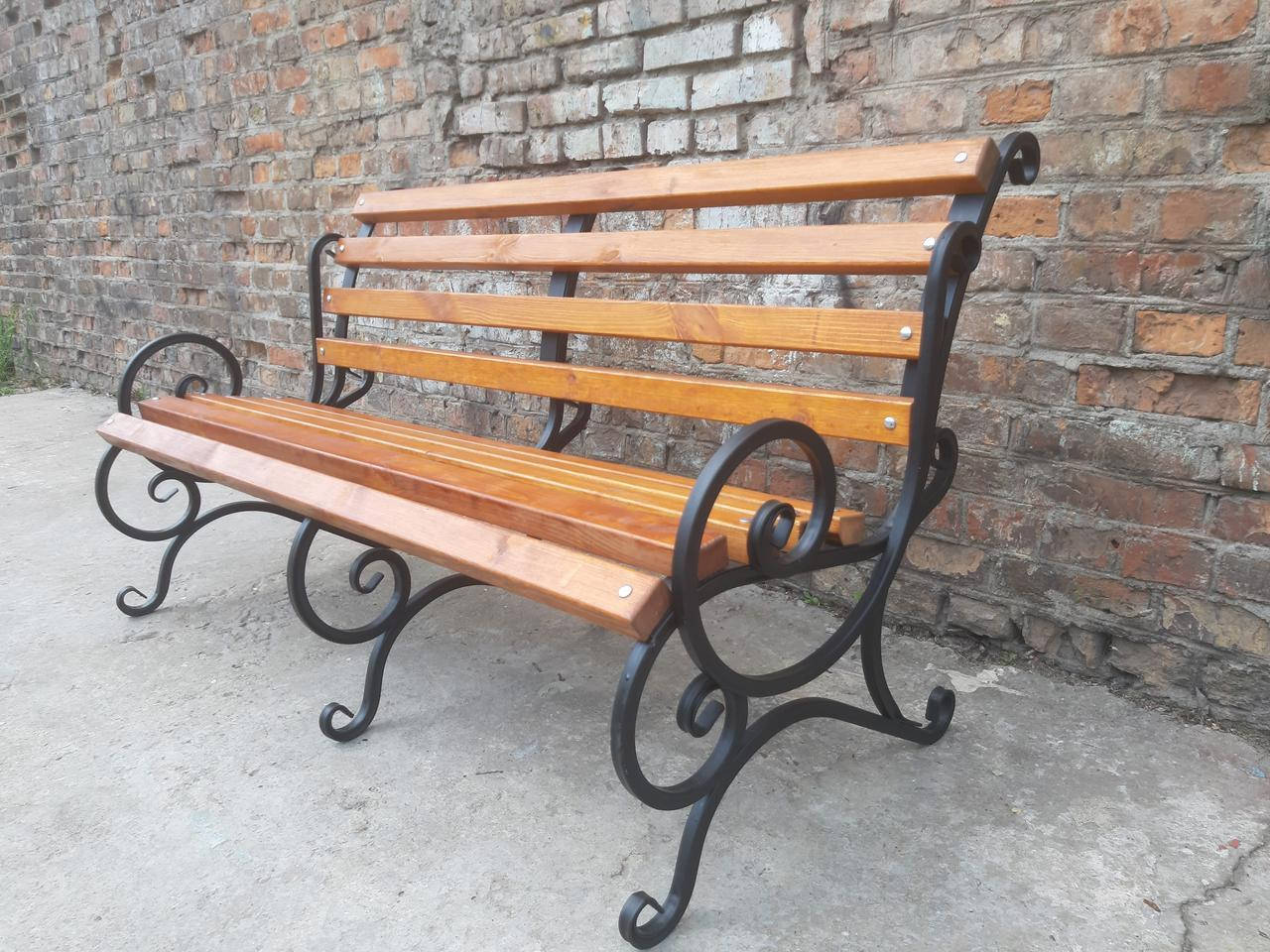 

Кованая лавка садовая Ольга 1,5м на трех опорах, Черный