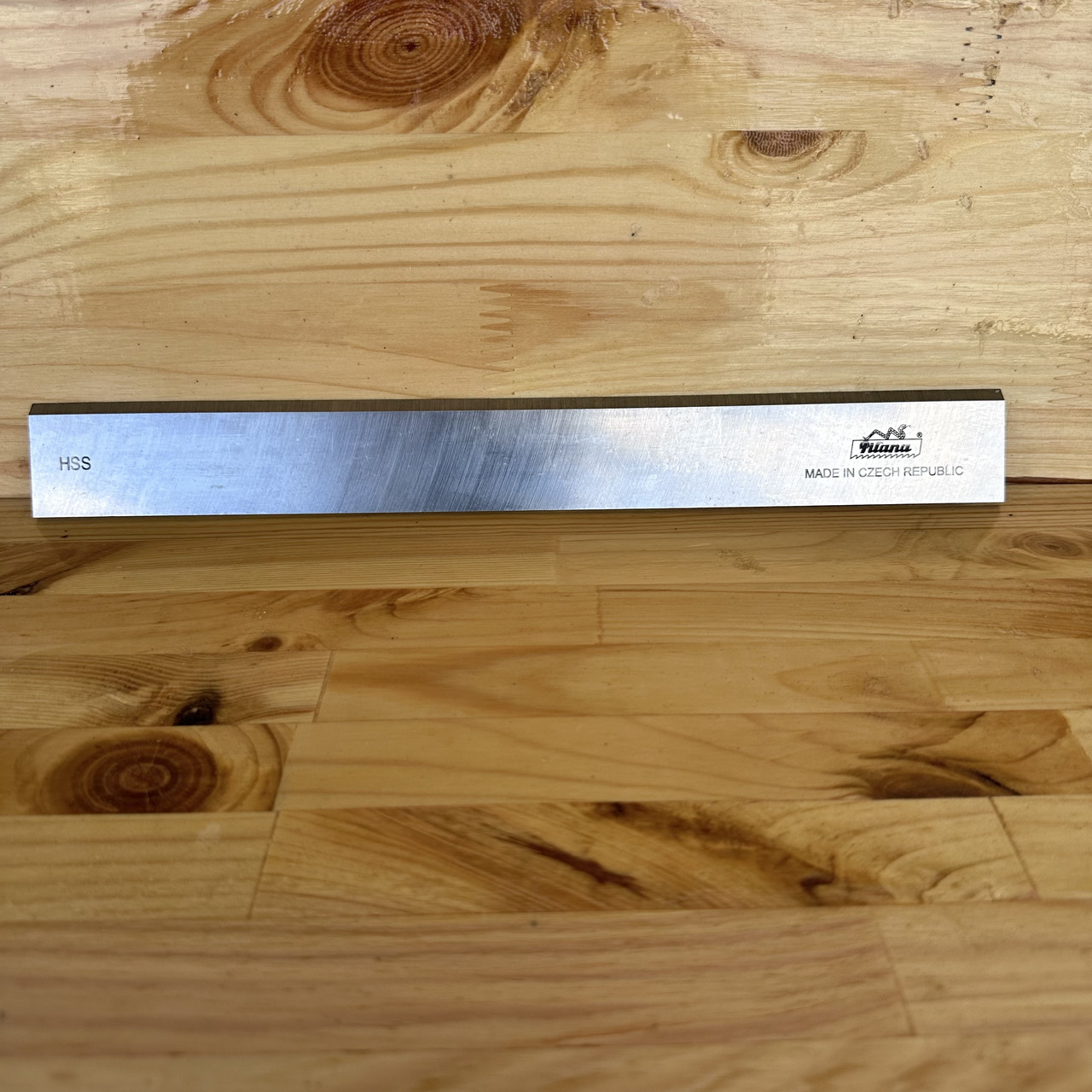 Ніж строгий Pilana 1050x30x3 — HSS — 6% W